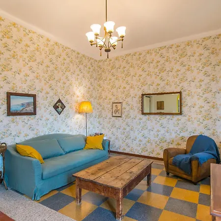 Apartment Casa Di Alice Rome