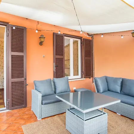 Casa Di Alice Apartment *
