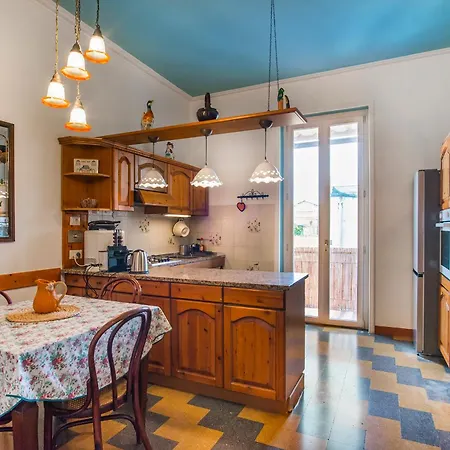 Apartment Casa Di Alice Rome